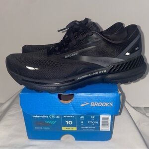 NEW Brooks Adrenaline GTS 23 Women's Running Shoes - Black Size 10 Wide